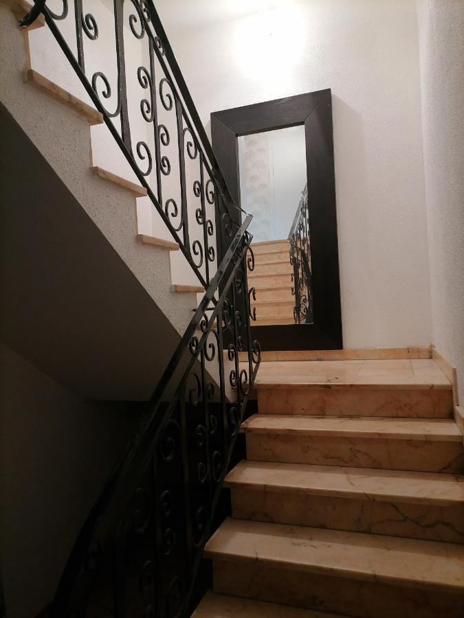 La Maison De Raph Villeneuve d'Olmes Exterior photo